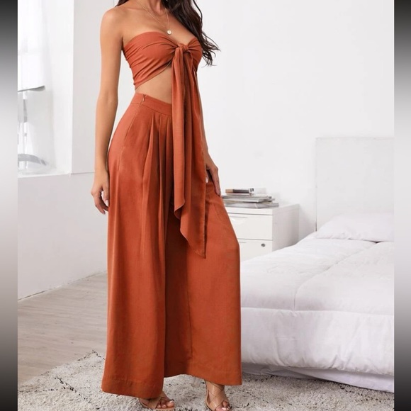 2 piece set . - Picture 2 of 4